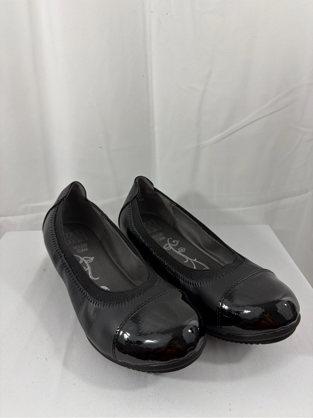 NWT Mootsies Tootsies Women's Size 8 Black Ballet Flats